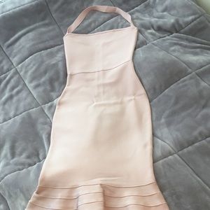 🏷💕NWOT houstil Bandage Mermaid Midi Dress💕